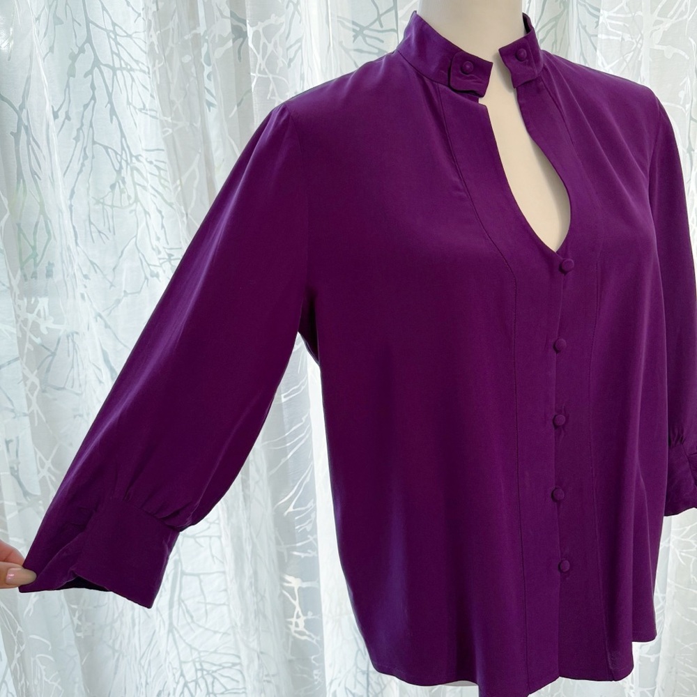 Chloe purple silk button up v-neck 1/2 sleeve top blouse - Picture 5 of 10